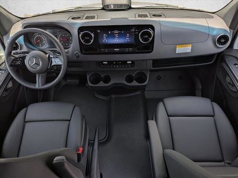 New 2025 Mercedes-Benz Sprinter 2500 image 14