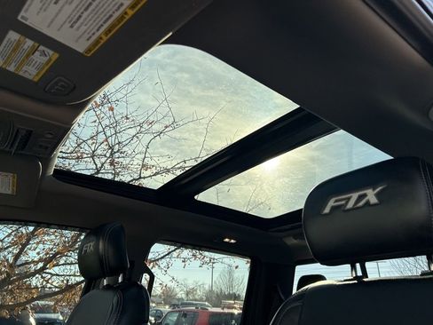 Used 2019 Ford F250 Lariat w/ Lariat Ultimate Package image 28