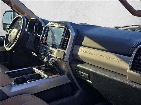 Used 2022 Ford F250 Lariat w/ Lariat Ultimate Package image 24