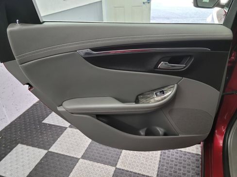 Used 2015 Chevrolet Impala LT w/ Convenience Package FWD image 18