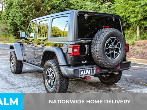 Used 2025 Jeep Wrangler Unlimited Rubicon AWD/4WD image 5