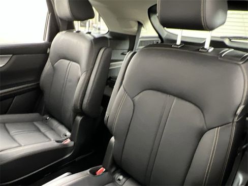 Certified 2024 MAZDA CX-90 Plug-In Hybrid w/ Preferred image 24