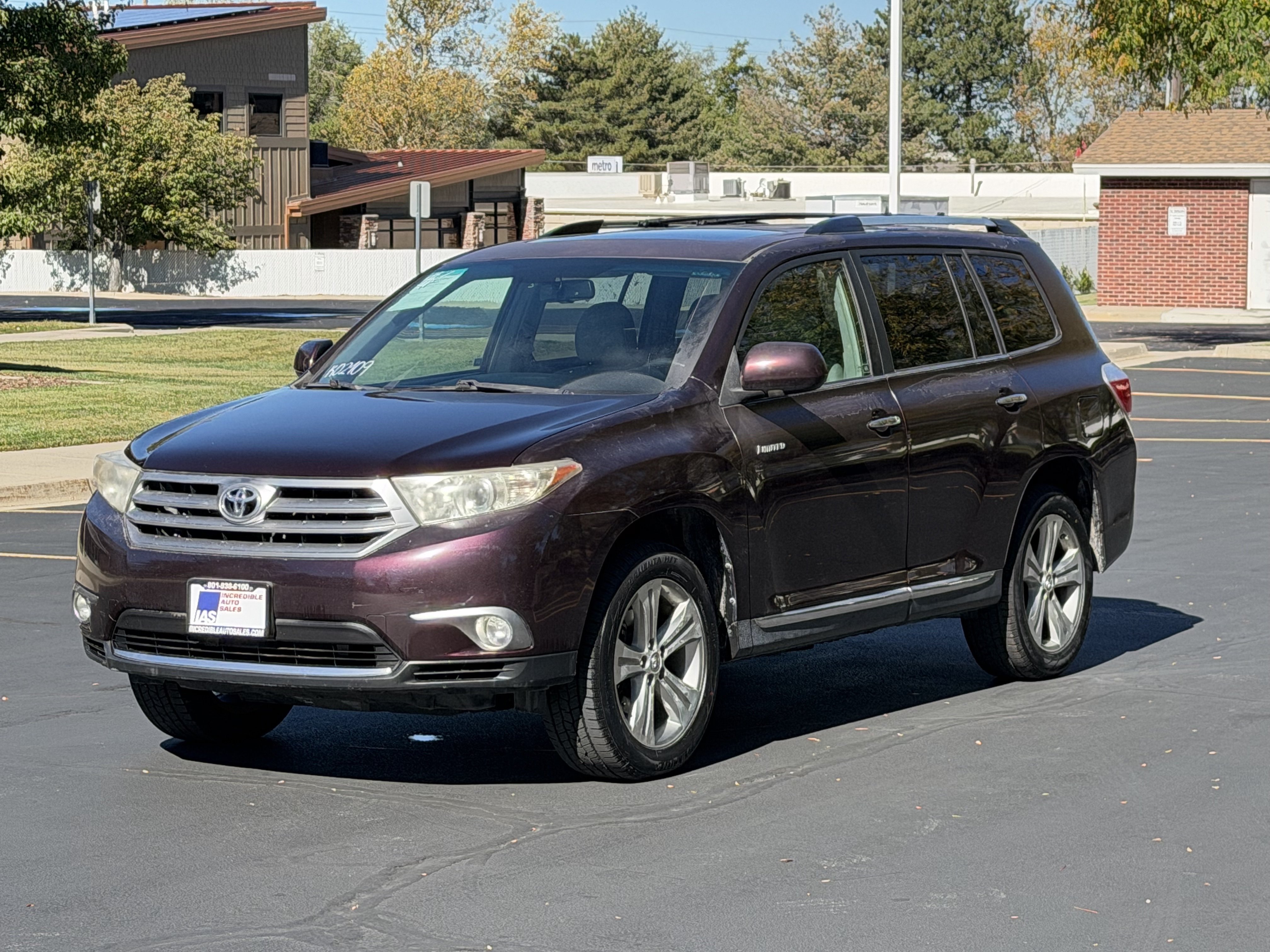 Used 2013 Toyota Highlander Limited FWD image 2