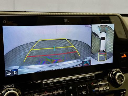 Used 2021 Toyota Highlander Platinum image 14