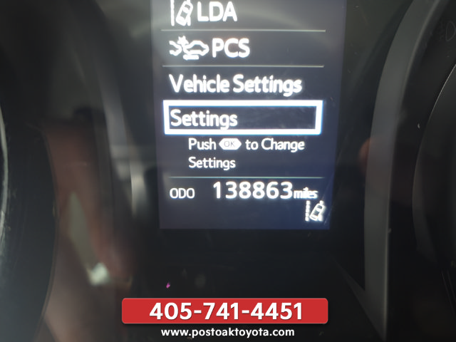 Used 2020 Toyota Camry SE FWD image 22