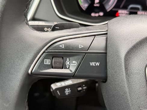 Used 2023 Audi Q5 e Premium Plus w/ Premium Plus Package AWD/4WD image 19