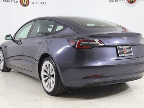 Used 2023 Tesla Model 3 Standard Range image 4