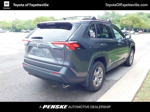 Used 2024 Toyota RAV4 XLE w/ Convenience Package FWD image 4