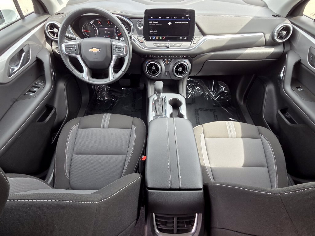 Used 2025 Chevrolet Blazer LT AWD/4WD image 25