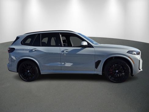 New 2026 BMW X5 sDrive40i image 8