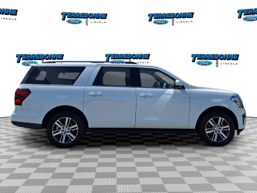 Certified 2024 Ford Expedition Max Limited RWD image 4