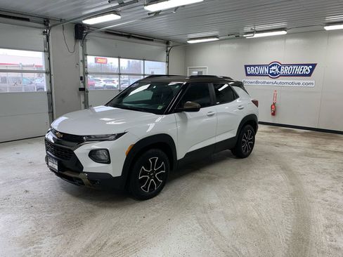 Used 2021 Chevrolet TrailBlazer ACTIV w/ Technology Package image 1