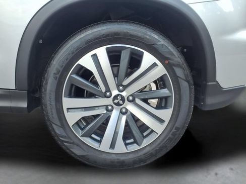 Used 2025 Mitsubishi Outlander Sport SE AWD/4WD image 11