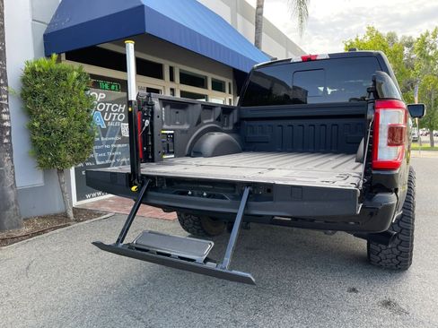 Used 2023 Ford F150 Lariat AWD/4WD image 10