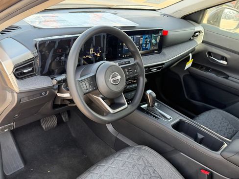 New 2026 Nissan Kicks SV w/ Cold Weather Package FWD image 12