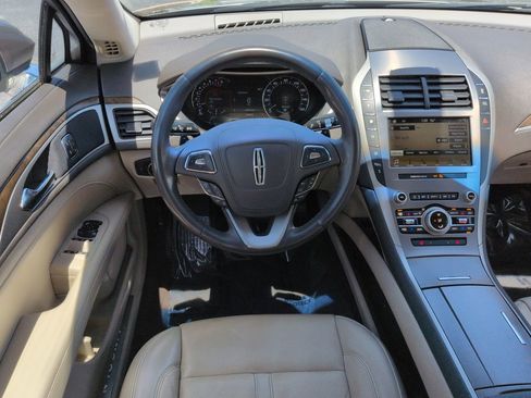 Used 2019 Lincoln MKZ Reserve FWD image 15