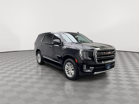 Certified 2022 GMC Yukon SLT w/ SLT Premium Package AWD/4WD image 39