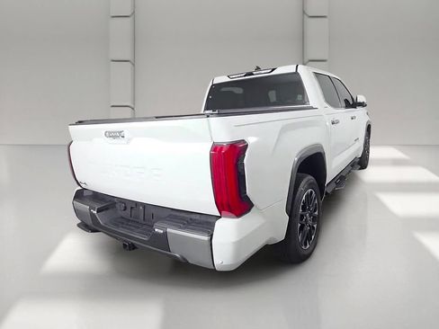 Used 2025 Toyota Tundra Limited AWD/4WD image 42