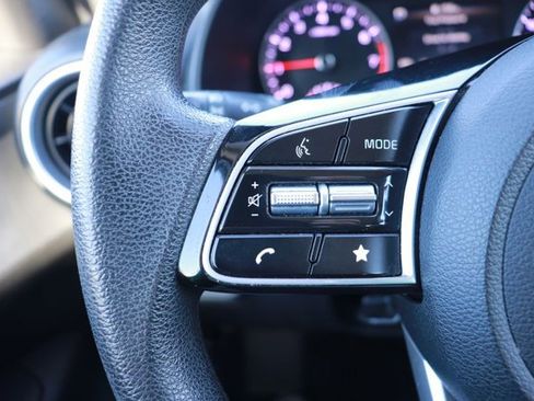 Used 2023 Kia Forte LXS image 18