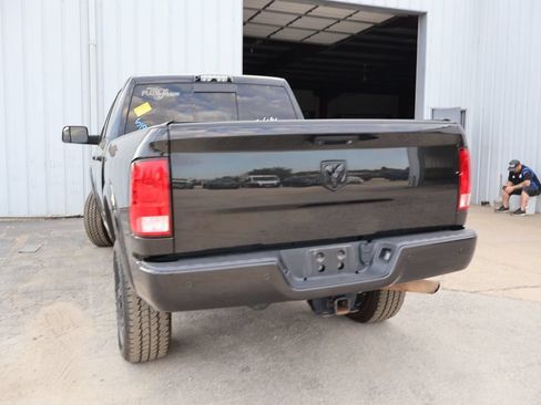Used 2018 RAM 2500 Big Horn w/ Sport Appearance Group AWD/4WD image 20