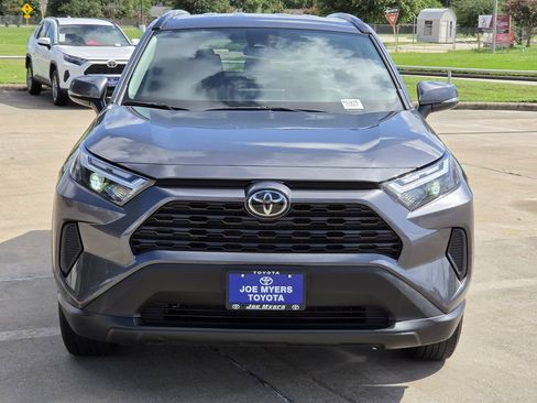 Used 2025 Toyota RAV4 XLE FWD image 3