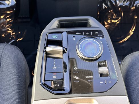 Used 2026 BMW iX xDrive45 w/ Premium Package image 13