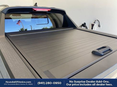 Certified 2024 Hyundai Santa Cruz Night AWD/4WD image 31
