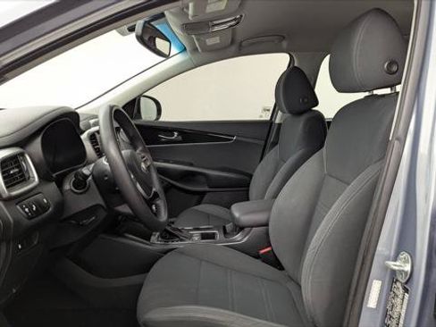 Used 2020 Kia Sorento LX FWD image 14