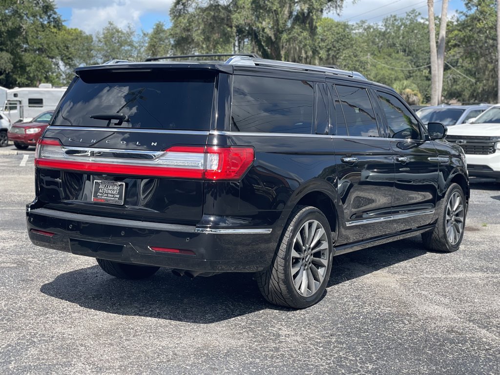 Used 2019 Lincoln Navigator L Select AWD/4WD image 21