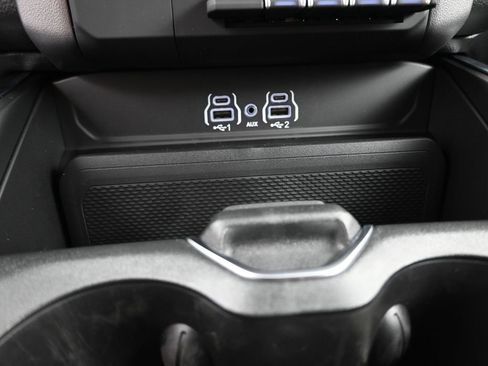 New 2026 RAM 1500 2WD Crew Cab image 9