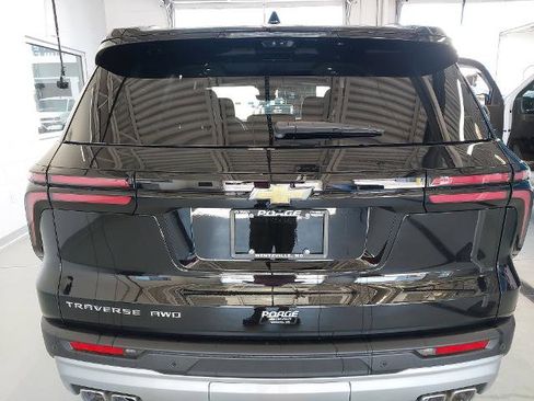 New 2026 Chevrolet Traverse LT w/ Sun and Wheel Package image 33
