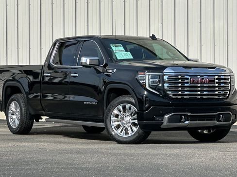 Used 2023 GMC Sierra 1500 Denali w/ Technology Package image 2