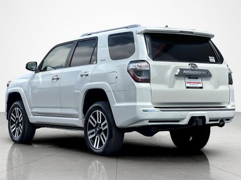 Certified 2018 Toyota 4Runner Limited AWD/4WD image 3
