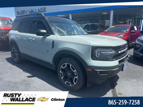 Used 2024 Ford Bronco Sport Outer Banks w/ Tech Package AWD/4WD image 1