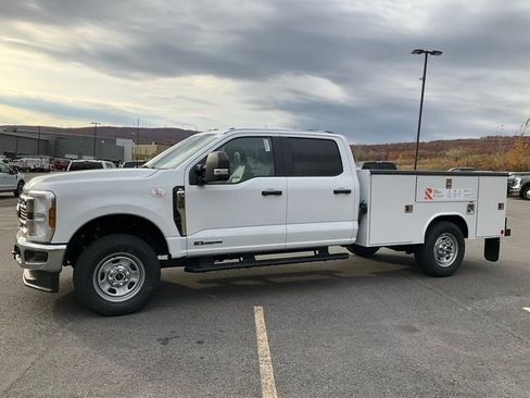 New 2026 Ford F350 XL w/ XL Chrome Package AWD/4WD image 34