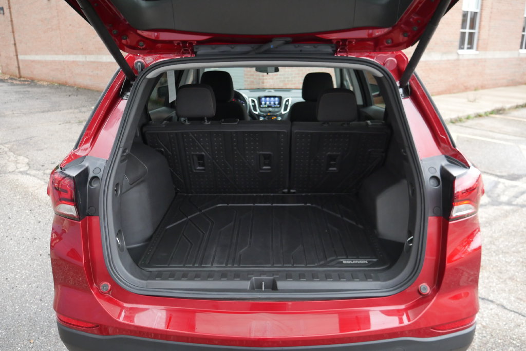 Used 2024 Chevrolet Equinox LT FWD image 7