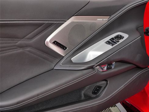 Used 2024 Chevrolet Corvette Z06 RWD image 6