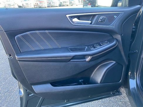 Used 2022 Ford Edge ST w/ Equipment Group 401A image 23