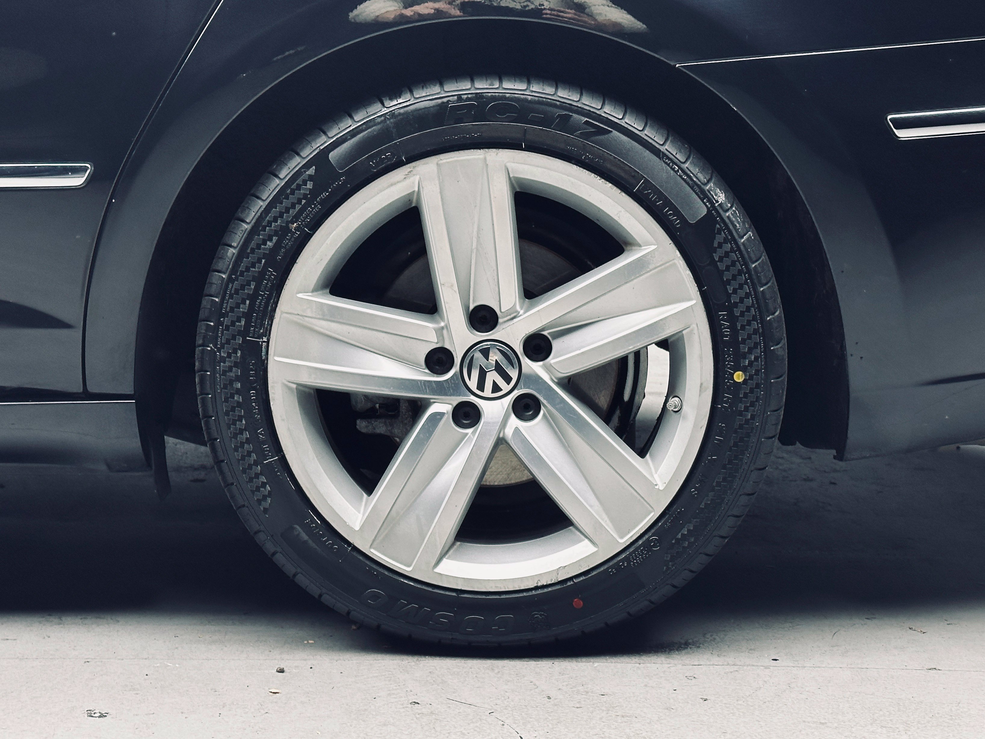 Used 2015 Volkswagen CC Sport FWD image 29