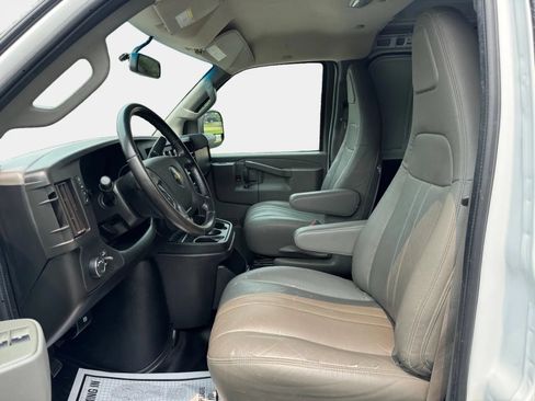 Used 2021 Chevrolet Express 2500 w/ Driver Convenience Package RWD image 9