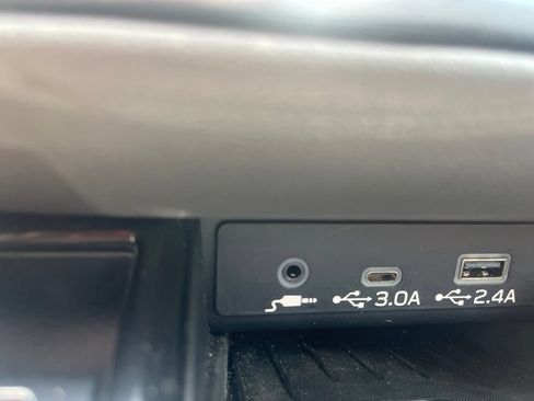 Used 2025 Subaru Outback Wilderness w/ Wilderness Package AWD/4WD image 19