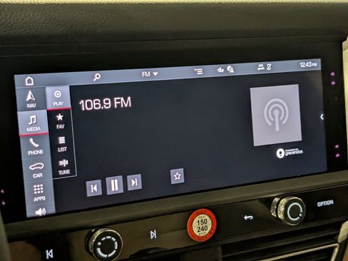 New 2026 Porsche Macan image 36