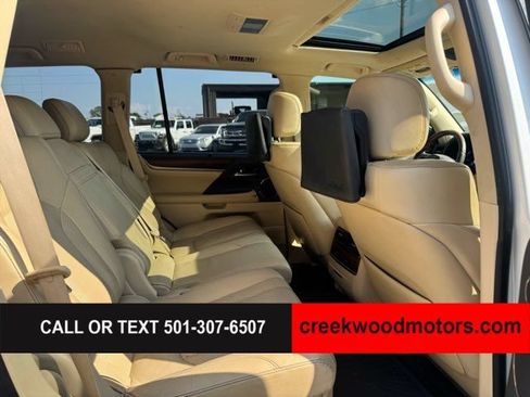 Used 2018 Lexus LX 570 4WD w/ Luxury Package image 13