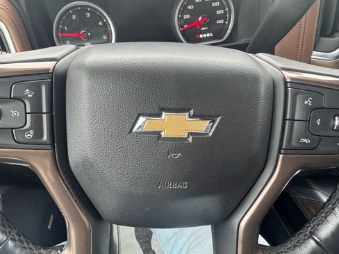 Used 2022 Chevrolet Silverado 3500 High Country w/ Z71 Off-Road Package AWD/4WD image 19