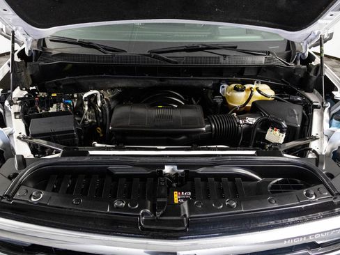 Certified 2024 Chevrolet Silverado 1500 High Country w/ High Country Premium Package AWD/4WD image 45