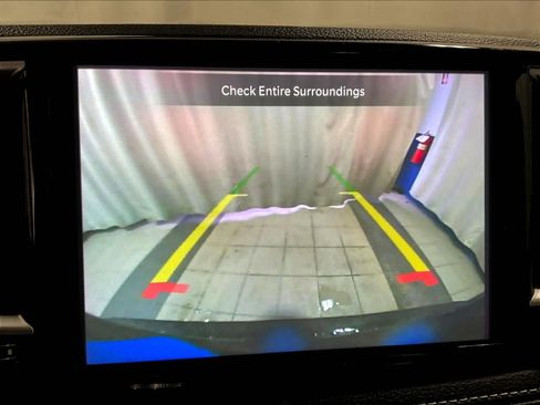 Used 2025 Chrysler Pacifica Limited image 20