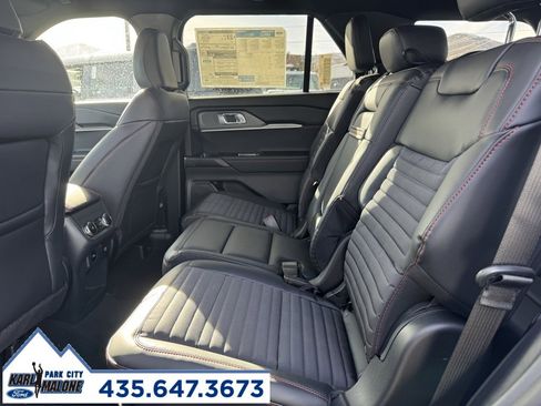 New 2026 Ford Explorer ST-Line w/ ST-Line Street Pack image 16