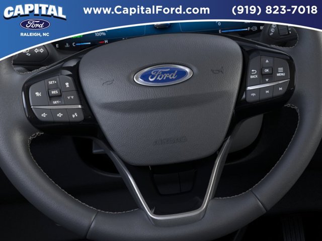 New 2025 Ford Escape SE FWD image 12