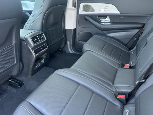 New 2026 Mercedes-Benz GLS 450 4MATIC image 12