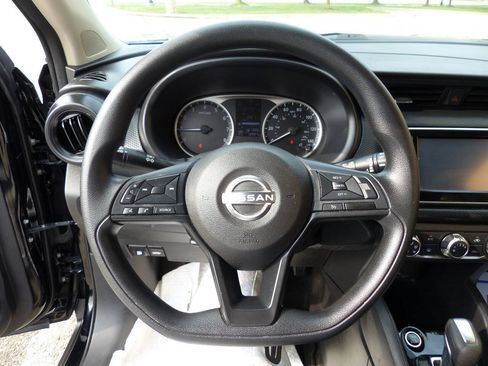 Used 2024 Nissan Kicks S FWD image 21